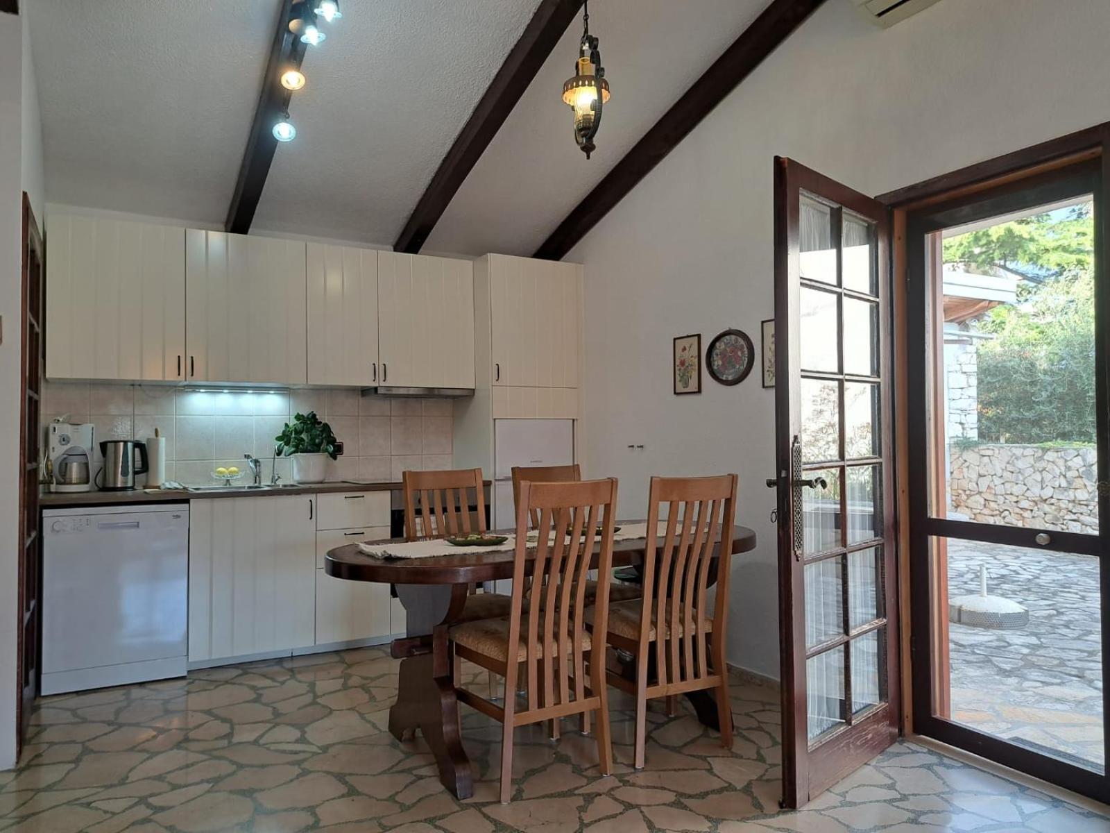 Villa Apartments Oliva เซเกต วรันยีชา ภายนอก รูปภาพ